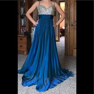 5 dresses sizes 2, 4, 6 & 10